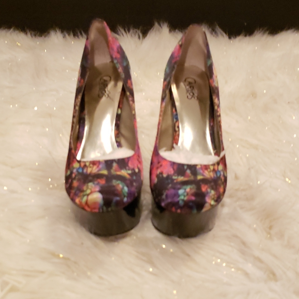 3.5" Heel - Picture 2 of 5